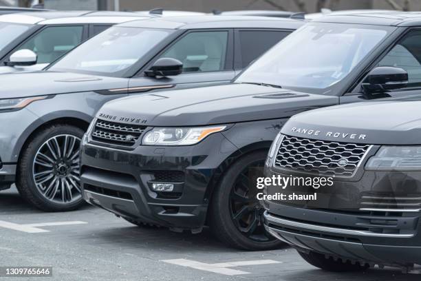 range rover velar suv 2021 - range rover stock-fotos und bilder