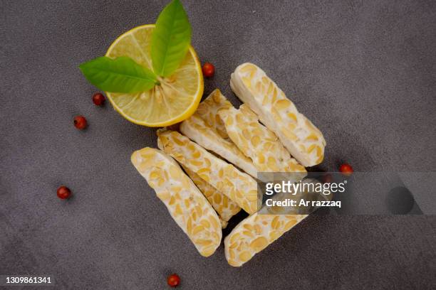 tempe pieces, traditional food - tempe stock pictures, royalty-free photos & images