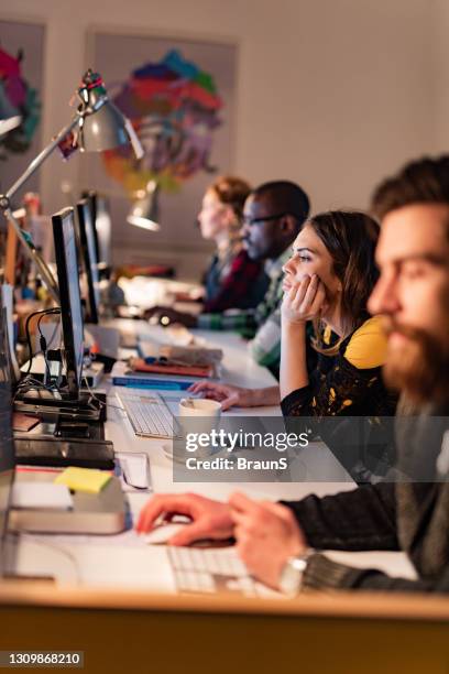 1,368 Programmer Vertical Screen Stock Photos, High-Res Pictures, and ...