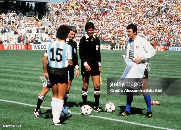 Daniel Passarella of Argentina and Dino Zoff of Italy before the World Cup Spain 1982 match between Italy and Argentina at Estadio de Sarrià on June...