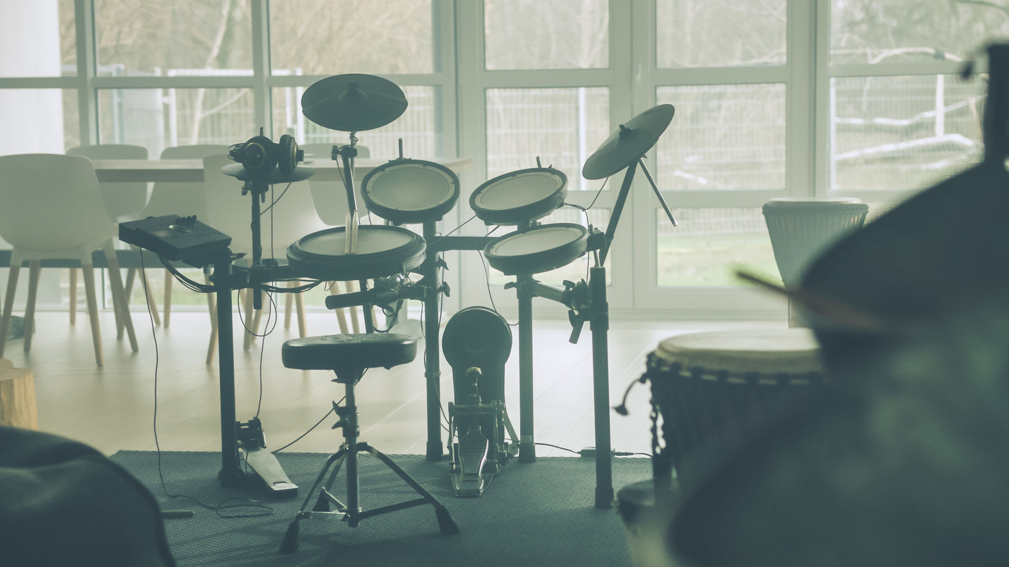 electronic drum kit