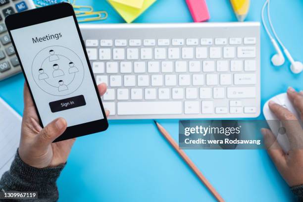 Human Using Mobile App Sign In Hand Phone Sign Photos and Premium High Res Pictures - Getty Images