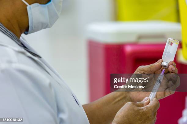 vacinação - vacinação stockfoto's en -beelden