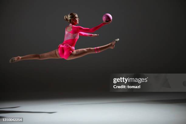 rhytmic gymnastics with ball - rhythmic-gymnastics-ball stock pictures, royalty-free photos & images