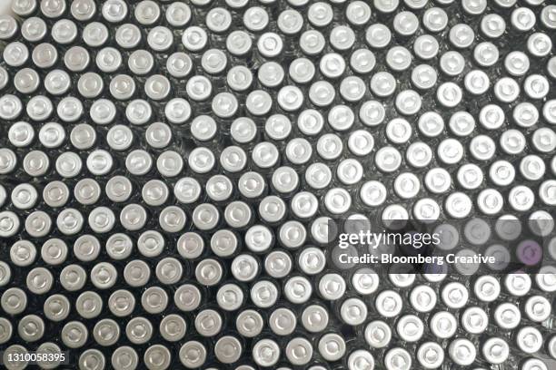 glass vials for liquid samples - bottle cap stock pictures, royalty-free photos & images
