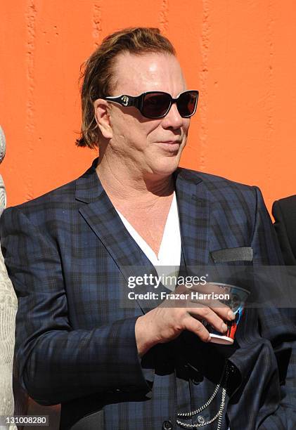 Mickey Rourke Hends 104 Mickey Rourke Immortalized With Hand And Footprint Ceremony At ...