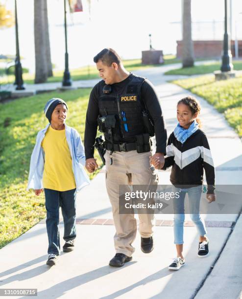 Police Interaction Friendly Police Interaction Photos and Premium High Res Pictures ...