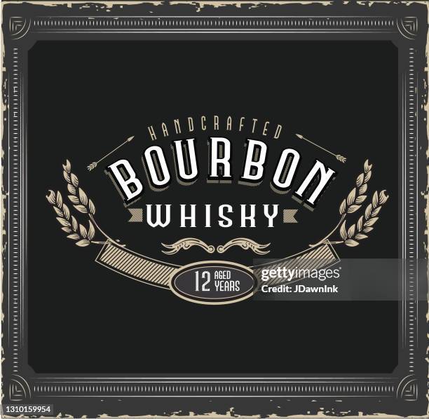 ilustraciones, imágenes clip art, dibujos animados e iconos de stock de diseño de etiqueta de botella vintage bourbon whiskey - whisky