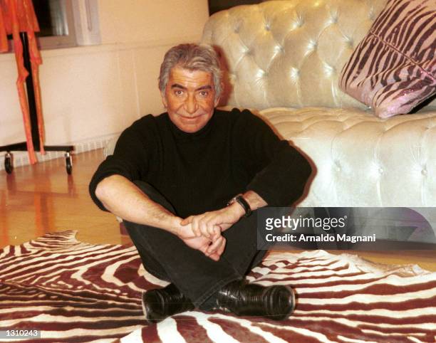 Italian fashion designer Roberto Cavalli poses for a portrait December 6, 2000 at his New York City showroom. Cavalli is known for his striking use...