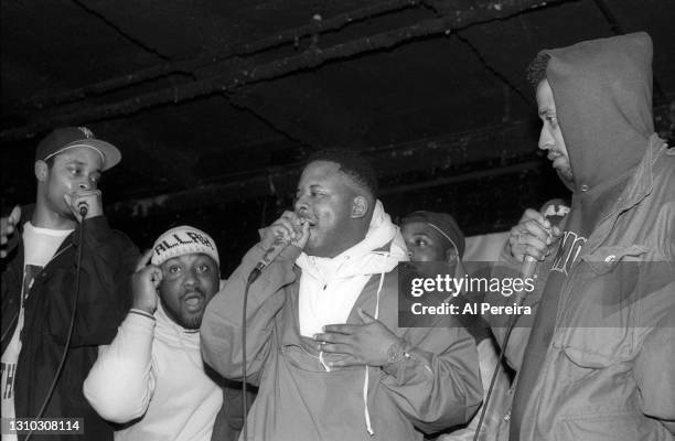 Solar Guru Rapper 115 Guru (Rapper) Stock Photos, High-Res Pictures, and Images - Getty ...