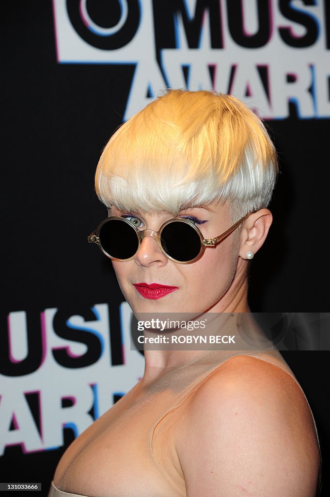Robyn Singer Robyn arrives at the MTV O Music Awards in West Hollywood ...