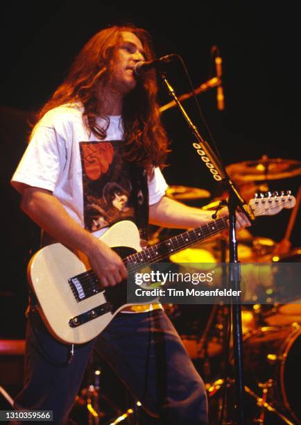 Ed Roland of Collective Soul performs at Shoreline Amphitheatre on October 22, 1994 in Mountain View, California.