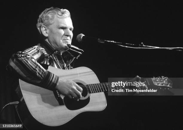 Doc Watson performs at the Coconut Grove on March 12, 1994 in Santa Cruz, California.