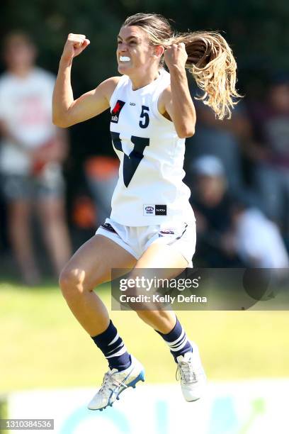 Kelly Snell Rochester 84 Kelly Snell Stock Photos, High-Res Pictures, and Images - Getty Images