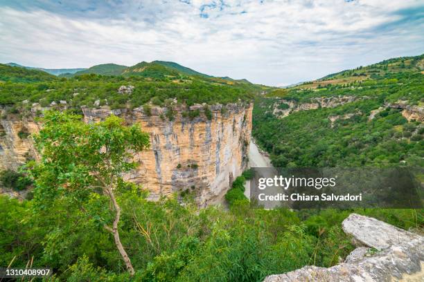 the osumi canyon in skrapar - osumi stock pictures, royalty-free photos & images