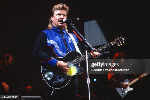 Joe Diffie performs at Shoreline Amphitheatre on September 30, 1994 in Mountain View, California.