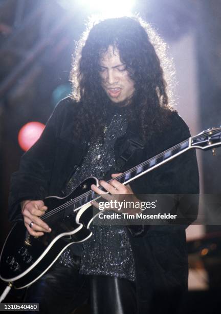 Kirk Hammett of Metallica perfoms during the Bay Area Music Awards at Bill Graham Civic Auditorium on March 5, 1994 in San Francisco, California.