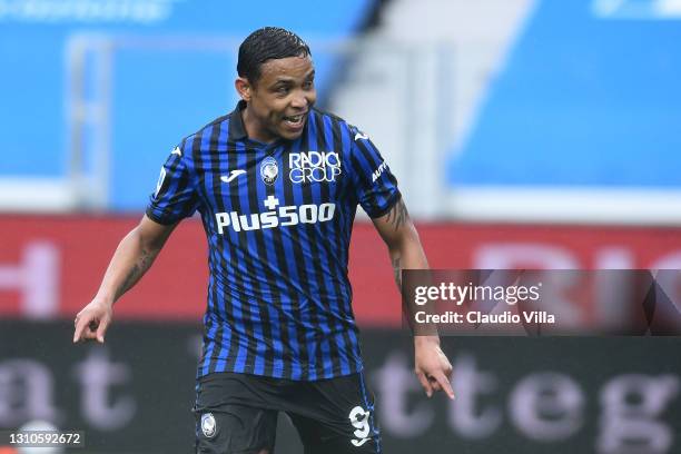 Luis Muriel of Atalanta B.C. Celebrates after scoring their side's first goal during the Serie A match between Atalanta BC and Udinese Calcio at...