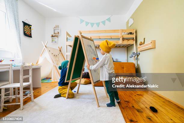 future artists - bunk beds for 3 stock pictures, royalty-free photos & images