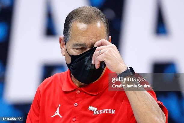 Head coach Kelvin Sampson of the Houston Cougars reacts in the second half against the Baylor Bears during the 2021 NCAA Final Four semifinal at...