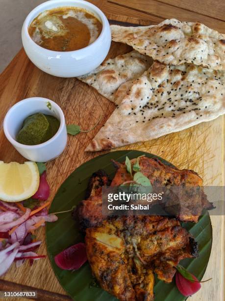 indian spicy tandoori chicken - chicken tandoori stock pictures, royalty-free photos & images