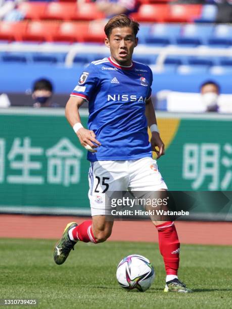 Ryuta Koike of Yokohama F.Marinos in action during the J.League Meiji Yasuda J1 match between Yokohama F.Marinos and Shonan Bellmare at Nissan...