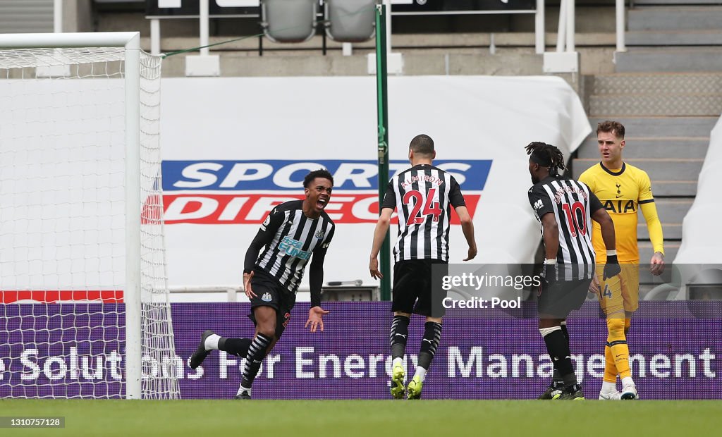 Newcastle United v Tottenham Hotspur - Premier League