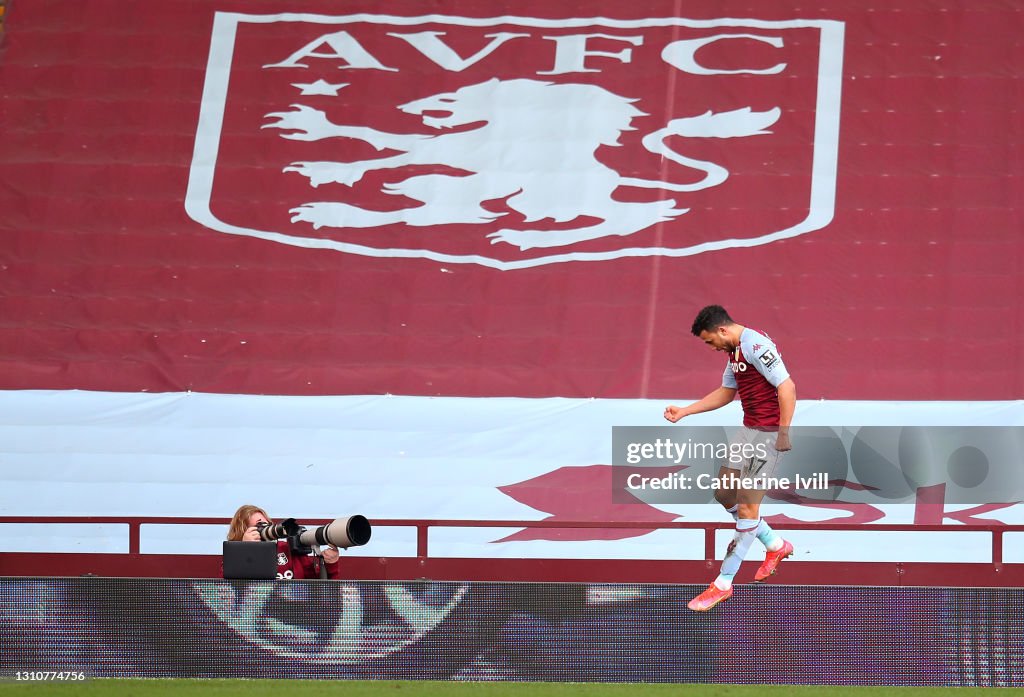 Aston Villa v Fulham - Premier League
