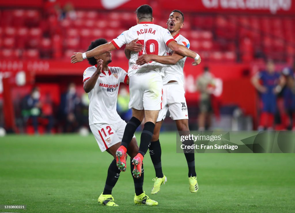 Sevilla FC v Atletico de Madrid - La Liga Santander