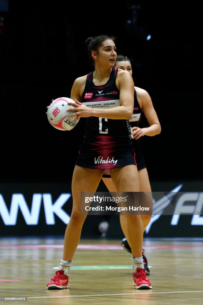 Emily Rattu Ellie Rattu of London Pulse in action during the match between the ...