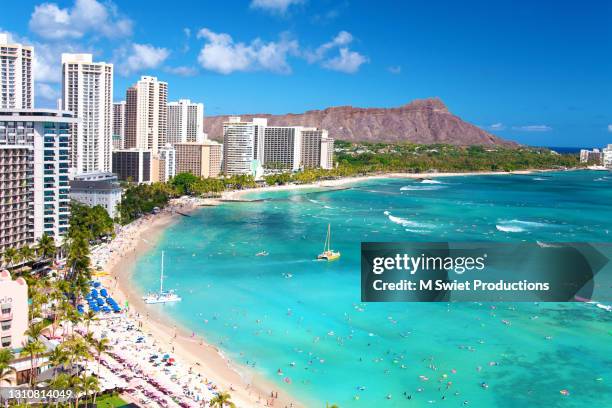 waikiki beach - diamond head imagens e fotografias de stock