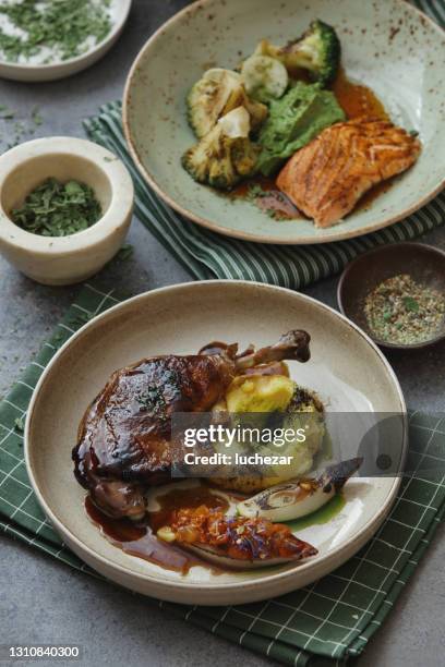 slow cooker duck leg confit - confit stock pictures, royalty-free photos & images