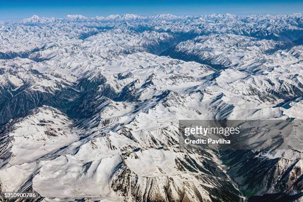 flygfoto från luften till ultar sar, batura sar, pakistan, karakorum, centralasien - karakoram bildbanksfoton och bilder