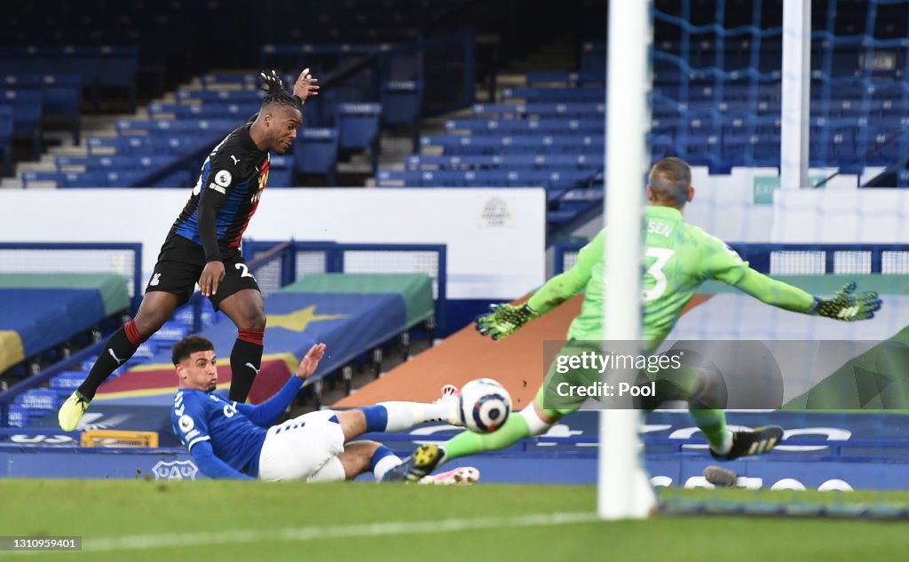 Everton v Crystal Palace - Premier League