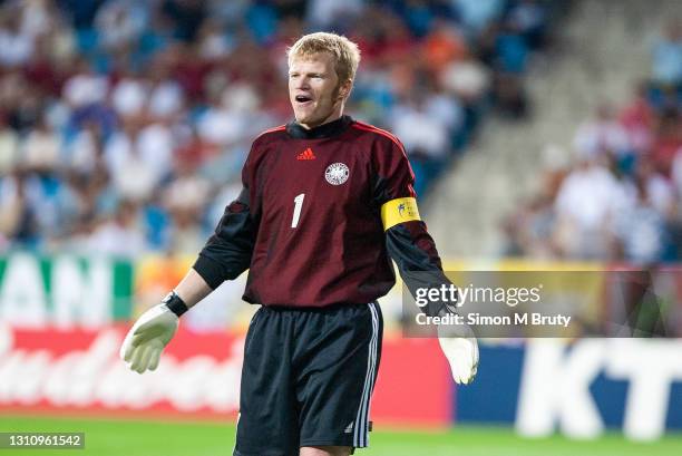 Oliver Kahn goal keeper of Germany in action during the World Cup Quarter Final match between Germany and USA at the Munsu Football Stadium on June...