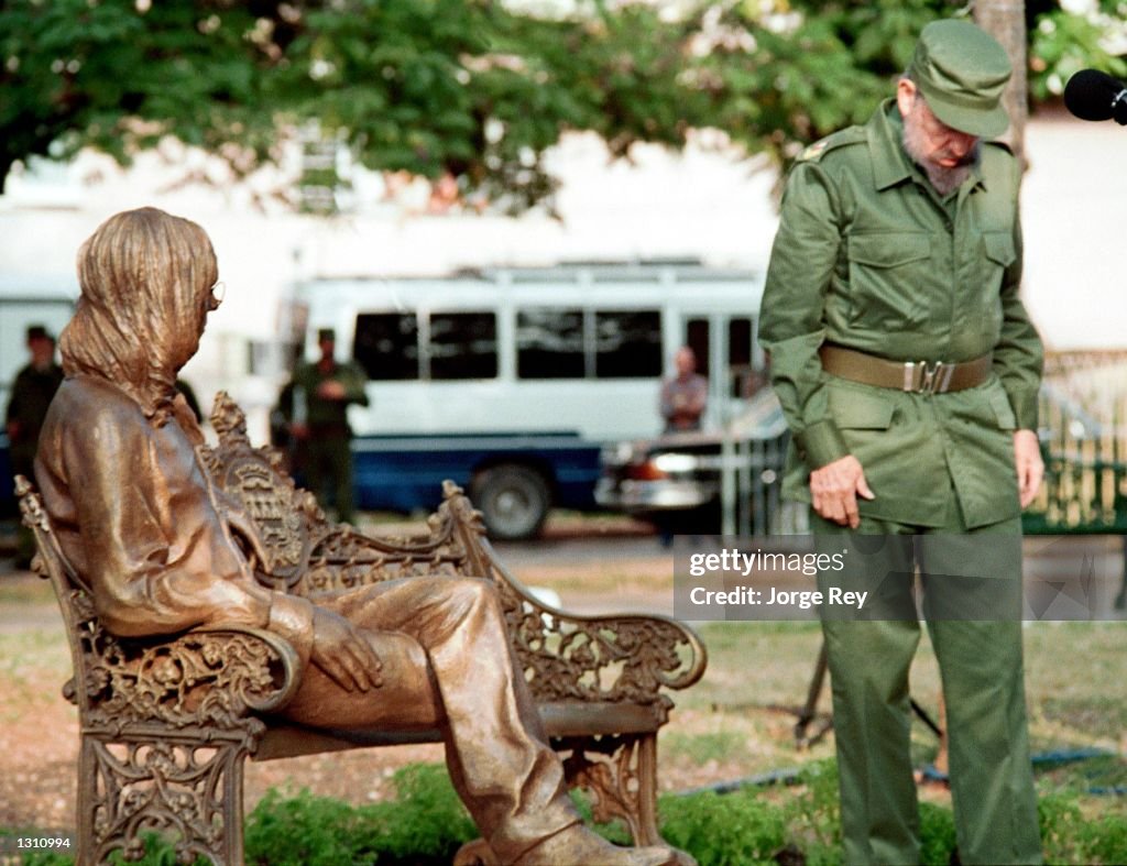 Fidel Castro Unveils John Lennon Statue
