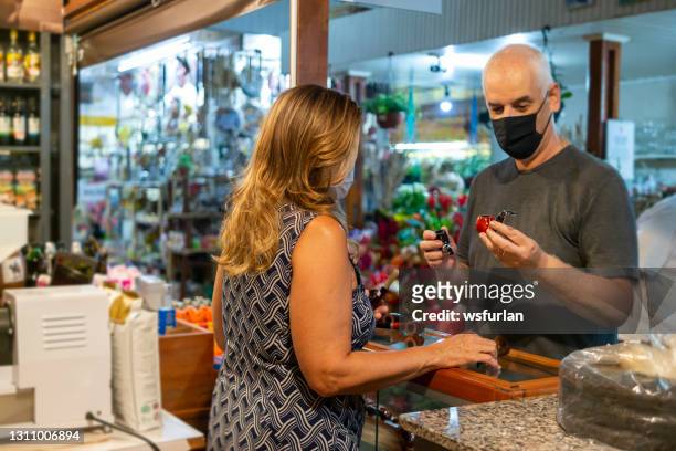 small business - tobacconists stock pictures, royalty-free photos & images