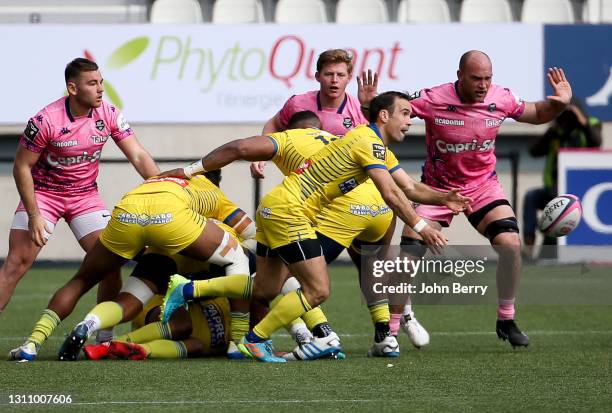 Morgan Parra of Clermont during the Top 14 match between Stade Francais and ASM Clermont Auvergne at Stade Jean Bouin on March 27, 2021 in Paris,...