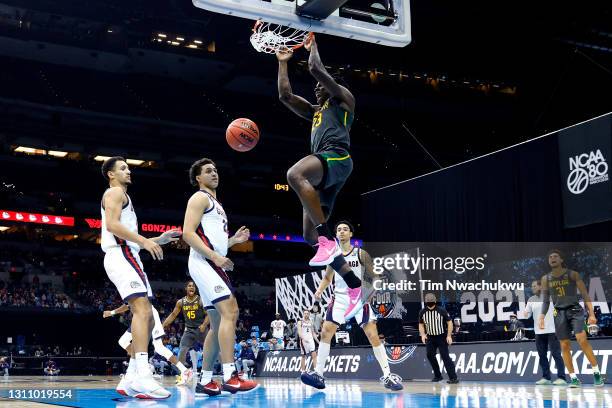 Jonathan Tchamwa Tchatchoua of the Baylor Bears dunks against the Gonzaga Bulldogs in the National Championship game of the 2021 NCAA Men's...