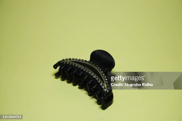 traditional hair clip - hair clip stock pictures, royalty-free photos & images