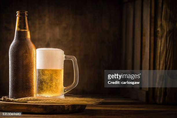 423 fotos e imágenes de Tarro Cerveza - Getty Images