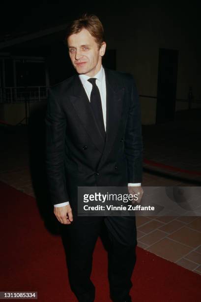 Soviet-born Latvian-American dancer, choreographer and actor Mikhail Baryshnikov arrives at the premiere of 'Dancers', held at the AMC Theater in...