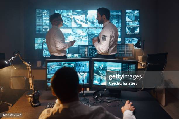 Security Console Computer Control Center Consoles Photos and Premium High Res Pictures - Getty Images
