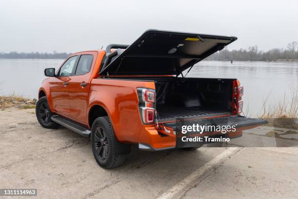 cargo bed in isuzu pick-up truck - open container truck stock pictures, royalty-free photos & images