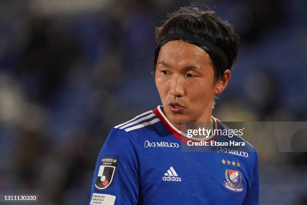 Jun Amano of Yokohama F.Marinos looks on during the J.League Meiji Yasuda J1 match between Yokohama F.Marinos and Cerezo Osaka at Nissan Stadium on...