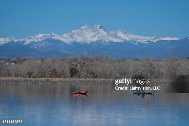 blue heron lake in longmont, colorado - longmont colorado stock pictures, royalty-free photos & images