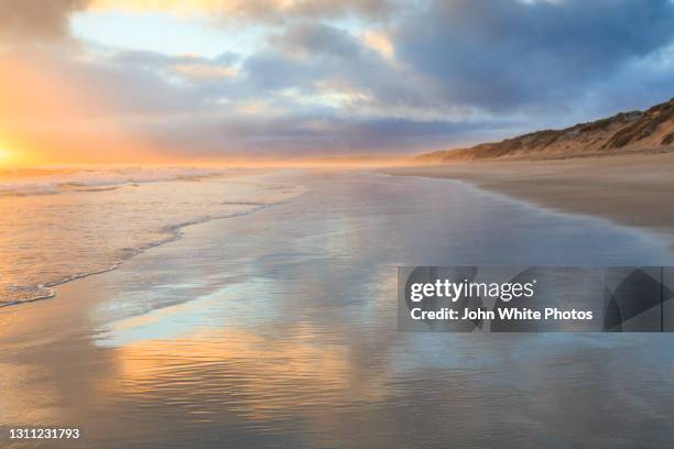 sunset at lincoln national park. eyre peninsula. south australia. - south australia beach stock pictures, royalty-free photos & images