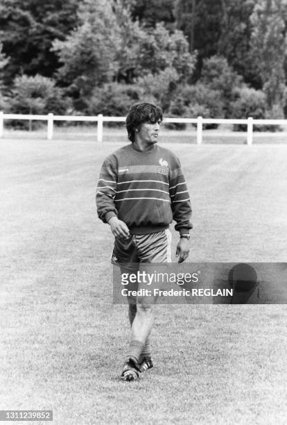 Henri Michel, le nouvel entraineur de l'équipe de France de foot le 13 Juillet 1984 à Paris, France.