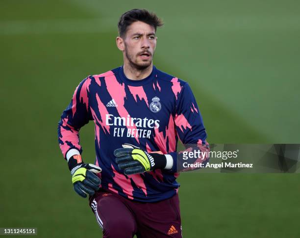 Diego Altube of Real Madrid warms up prior to the UEFA Champions League Quarter Final match between Real Madrid and Liverpool FC at Estadio Alfredo...