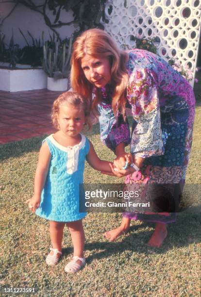 Cayetana Fitz-James Stuart with her daughter Eugenia in Vila Cañas, Marebella, Malaga, Spain, 1971